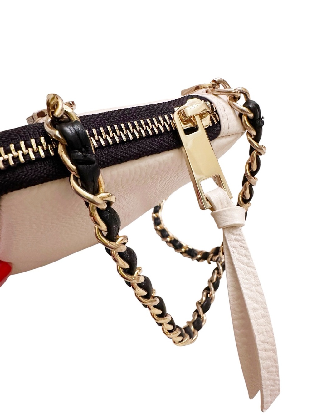 Bandolier Pebbled Leather Expanded Zip Pouch Ivory and Gold with Chain Strap - Picture 6 of 11